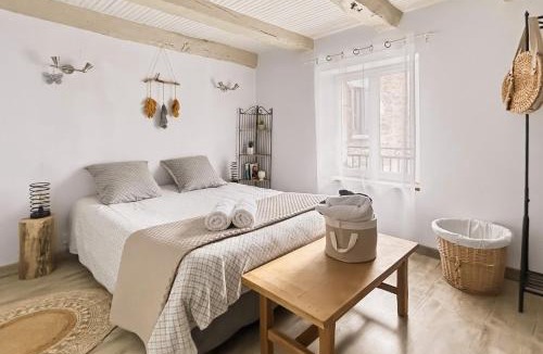 Vimenet Apartment | Gîte de charme climatisé au calme et nuit insolite