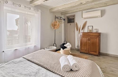 Vimenet Apartment | Gîte de charme climatisé au calme et nuit insolite