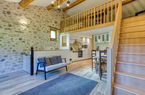 Villemagne-l'Argentiere House | Gîte de la riviere, beautiful village house (with artist studio)