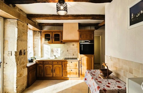 Turenne Villa | Gîte de France (sleeps 6)