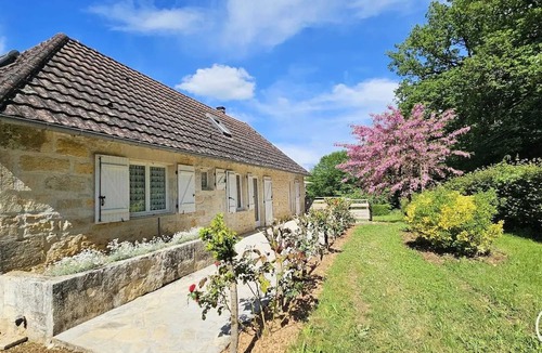 Turenne Villa | Gîte de France (sleeps 6)