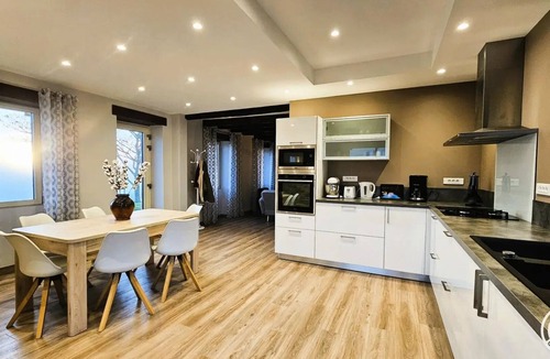 Vegennes Villa | Gîte de France (sleeps 6)