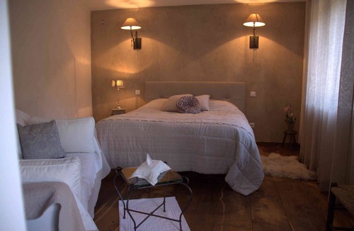 Millau Bed & Breakfast | Gîte de Jassenove