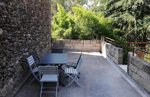 Sussargues Apartment | Gîte du Domaine Saint Jean De L'arbousier