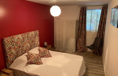 Saint-Yzans-de-Medoc Apartment | Gîte du Voyageur de la Maison Blanche 4p