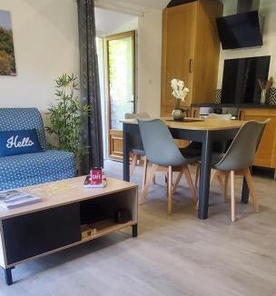 Saint-Privat-de-Vallongue House | Gîte en Cévennes 40 m2 - Tout confort, Climatisé et Vue sur la Vallée