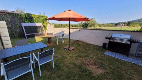 Saint-Michel-de-Bannieres Apartment | Gîte familial avec jardin privatif - près de Rocamadour et Padirac