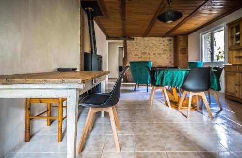 Faux-la-Montagne House | Gîte Jardin - Broussas Beach - Stay In Vassivière