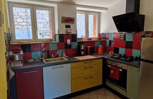 Saint-Rome-de-Tarn House | Gîte la maisonnette avec belle vue à St Rome de Tarn
