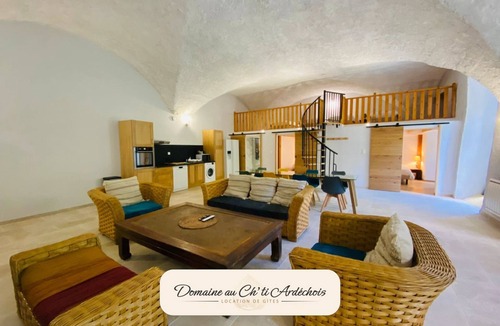 Rochessauve House | Gîte le Loft en Bord de Rivière Avec Cascade - Domaine au Chti Ardéchois