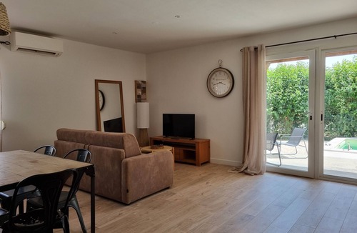 Aramon House | Gîte "Le Mûrier"- Avignon, Nîmes, Uzès, St Rémy