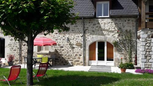 Saint-Mamet-la-Salvetat House | Gîte Le Rosier