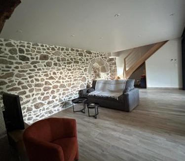 Neuvic House | Gîte Le Valeix