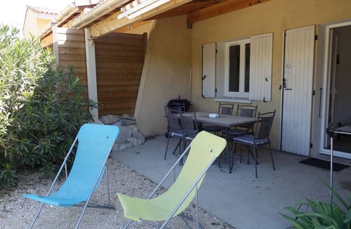 Saint-Maurice-d'Ibie Cottage | Gîte Vanessa exposé plein sud Gîtes du Combeau