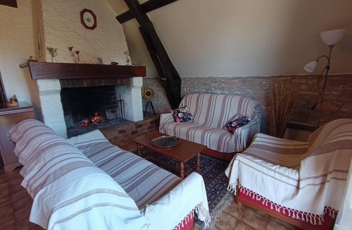 Marcilhac-sur-Cele House | Gîtes de France® - gite de la grange