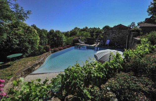 Le Bourg House | Gîtes de France® - Enclos de Malepeyre