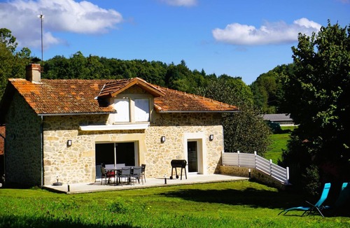 Bessonies House | Gîtes de France® - Gîte du Fau