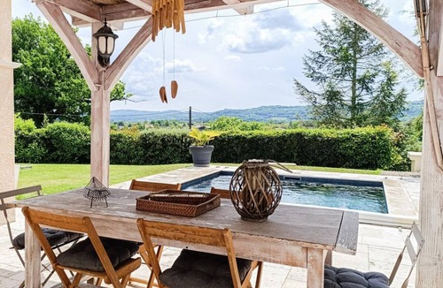 Puybrun House | Gîtes de France® - Lyna's Villa