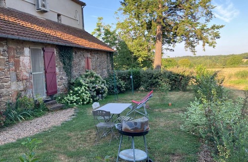 Saint-Maurice-en-Quercy House | Gîtes des Ecuries de Saint Maurice