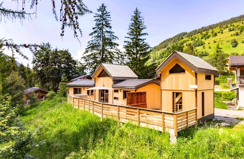 Nancroit Ski Chalet | Gamme Tradition - Chalet Vanoise 35m² 2 bedrooms + terrace 15m² 5 people