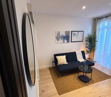 Alfortville Apartment | Garden Suite Paris - À 10 min de Paris - Gare de Lyon - Bercy