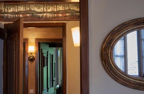 Garos Bed & Breakfast | Garos Ostau
