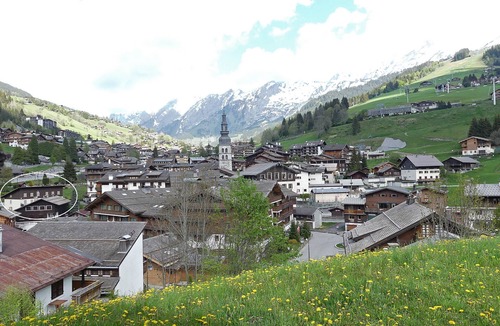 La Clusaz Apartment | GENTIANES 0 - Basic studio, village center and close to the slopes - Wi-Fi