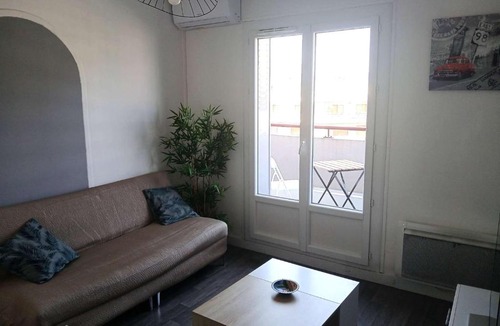 Quartier Exposition-Bajatiere Apartment | Geoffrey – T2 avec 2 balcons vue panoramique 4 pers Grenoble