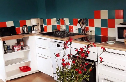 Fuveau Apartment | GITE 12 KMS FROM AIX-EN-PROVENCE