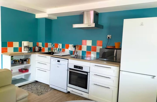 Fuveau Apartment | GITE 12 KMS FROM AIX-EN-PROVENCE