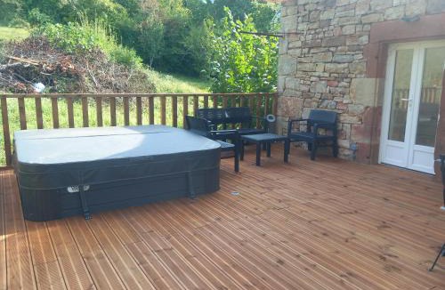 Collonges-la-Rouge House | Gite a collonges la rouge avec spa