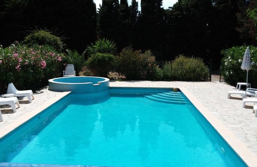 Camelas Cottage | GITE air-conditioned near Perpignan, maxi 9 Pers, Garden with trees, Swimming pool 5x10, wifi