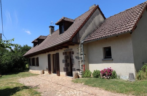 Arpajon-sur-Cere Cottage | Gite Arpajon-sur-Cère, 2 bedrooms, 4 persons