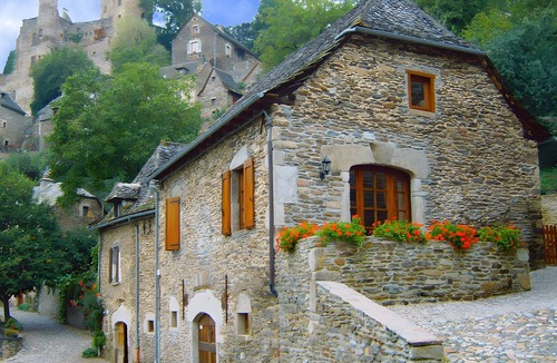 Belcastel House | Gite Belcastel – In One of France’s Most Beautiful Villages – Aveyron