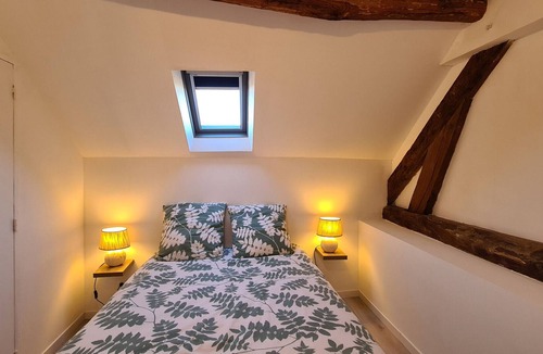 Crozon-sur-Vauvre House | Gite Crozon-sur-Vauvre, 7 bedrooms, 18 persons