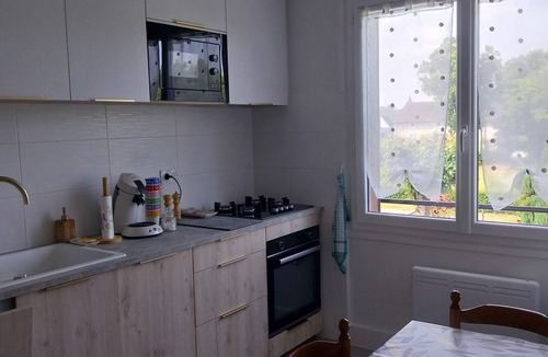 Lacapelle-Viescamp House | Gite Detached house sleeps 6 Pets welcome Wifi lake 10mn