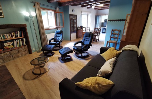 Le Monastier-sur-Gazeille House | Gîte Estaou Treillo 1 cosy ideal for hikers and lovers of peace and quiet
