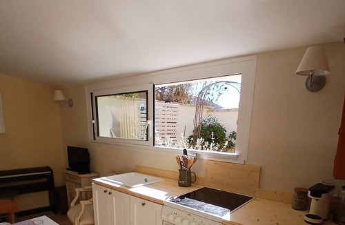 Roche-Saint-Secret Apartment | Gîte Alma Bella + small heated indoor pool- Garden- Parking