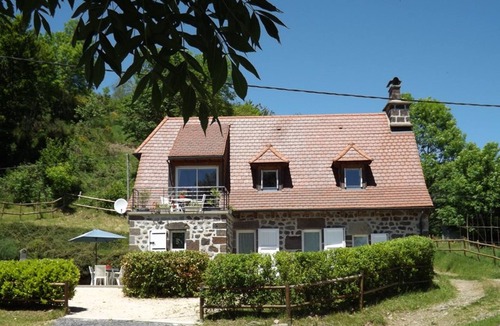 Saint-Cirgues-de-Jordanne Cottage | Gite Saint-Cirgues-de-Jordanne, 2 bedrooms, 4 persons