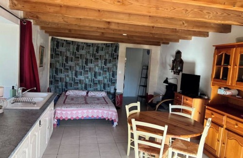 Avene Apartment | Gite Herisson, Nid Pour Amoureux Dans la Nature