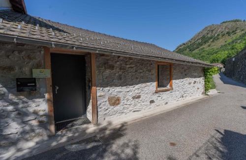 Orgeix House | Gite - La grange Tima