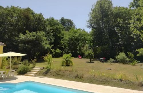 Le Poet-Laval Apartment | Gite La Villa Des Pins Poët-Laval