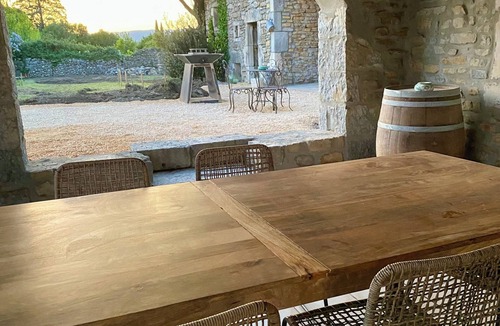 Grospierres House | Gite Le Jardin d'Ôtesse. Comfortable country house (sleeps 3 to 15)