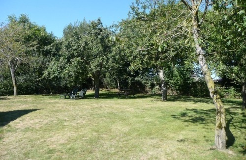Leucamp Cottage | Gite Leucamp, 2 bedrooms, 4 persons