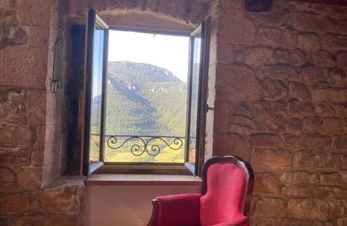 Riviere-sur-Tarn Apartment | Gîte Namaste, perfect for getting together with family and friends!