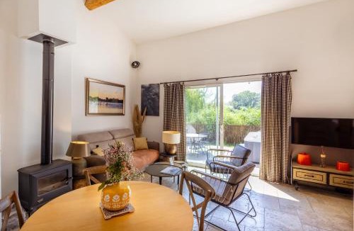 Saint-Gilles House | Gites au MAS DU PONT ROUGE