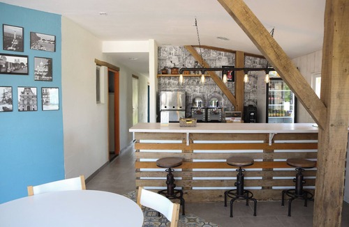 Jayac RV Rental | Glamping 'Safarilodge Tent 4 - 7 Personnes' with Private Terrace, Shared Garden and Wi-Fi
