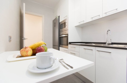 L'Antiga Esquerra de l'Eixample Apartment | Golden Central Muntaner apartment in Barcelona
