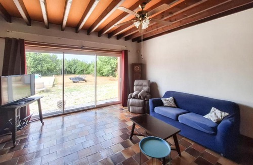Civrac-en-Medoc House | Gorgeous Home In Civrac-En-Médoc With Wifi