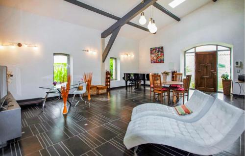 Loriol-sur-Drome House | Gorgeous Home In Loriol-Sur-Drôme